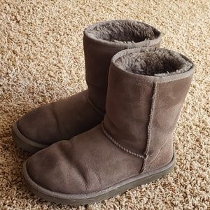 Ugg Classic Short Gray Boots